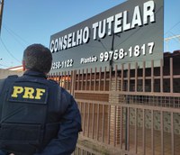 Após desentendimento entre os pais, criança de 7 anos é resgatada pela PRF na BR 153