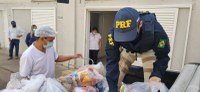Campanha Estrada Solidária - PRF entrega 750 quilos de alimentos para o Hospital de Base de Rio Preto