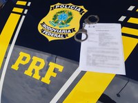 Em Lavrinhas/SP, PRF prende foragido da Justiça com porção de crack