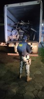 Em São Paulo, PRF apreende carga com diversas peças de veículos com elementos identificadores suprimidos