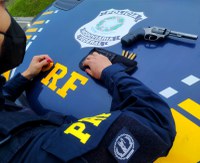 Em São Paulo, PRF prende indivíduo com porte ilegal de arma de fogo