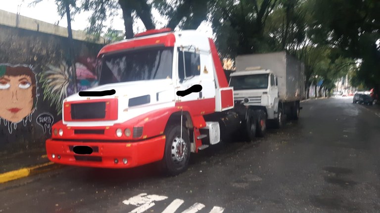 Caminhão Clone_LI.jpg