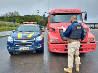 PRF apreende 100 comprimidos de "rebites" na BR 116