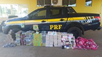 PRF apreende carga de eletrônicos e cosméticos em bagageiro de ônibus