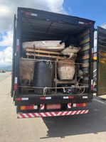 PRF apreende carga de vinhos argentinos importados ilegalmente