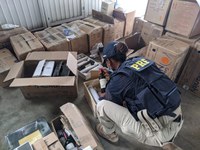 PRF apreende carga de vinhos importada ilegalmente
