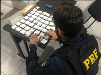 PRF apreende drogas prontas para consumo em Santa Isabel/SP