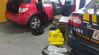 PRF apreende maconha em veículo na rodovia Régis Bittencourt