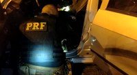 PRF apreende maconha que estava em fundo falso de veículo