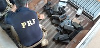 PRF apreende mais de trinta quilos de pasta base na Transbrasiliana