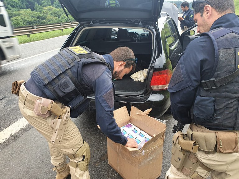 PRF prende homem por transporte de mercadoria internacional sem nota fiscal