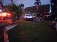 PRF prende ladrões de caminhões e recupera veículo roubado na Régis Bittencourt