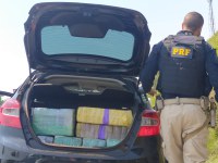 PRF prende três traficantes da Régis Bitencourt após tentativa de fuga