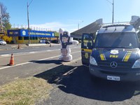 PRF realiza ação educativa do Maio Amarelo em Marília/SP