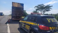 PRF recupera caminhão furtado em Guaimbê/SP