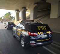 PRF recupera carro clonado com queixa de furto