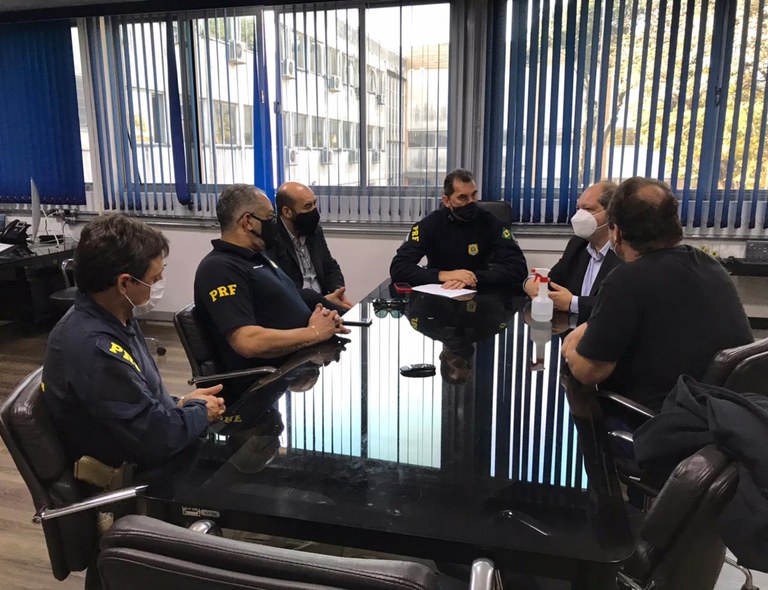 superintendente com band.jpeg