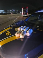 PRF apreende 6 kg de cocaína durante abordagem a coletivo em Arujá/SP