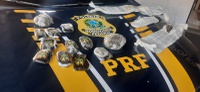 PRF apreende drogas e remédios emagrecedores com adulto e adolescentes na BR-116