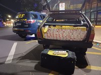 PRF apreende veículo com cerca de 3 mil maços de cigarros contrabandeados na BR-153