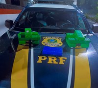 PRF descobre maconha e cocaína escondidas em compartimento oculto de veículo na Fernão Dias