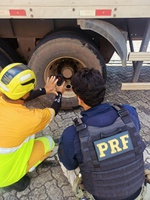 PRF em São Paulo utiliza câmera térmica para fiscalizar sistema de freios de veículos de carga