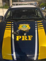 PRF prende homem por porte ilegal de arma de fogo na Régis Bittencourt