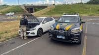 PRF recupera carro roubado na Bahia durante fiscalização em São José do Rio Preto/SP