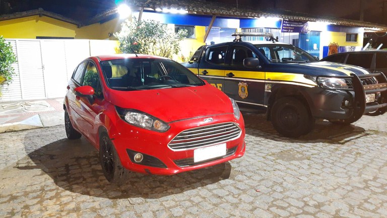 Fiesta Vermelho 01 08 2022.jpg