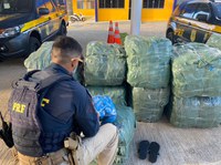 São Cristóvão/SE: PRF prende homem por receptação e apreende carga de produtos falsificados