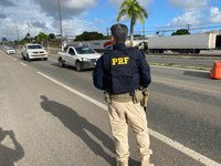 Cristinápolis/SE: PRF flagra motorista portando "rebites"