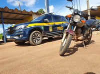 Itabaiana/SE: PRF flagra inabilitado pilotando na BR-235