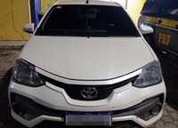 Nossa Sra. do Socorro/SE: PRF recupera carro roubado