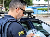 PRF flagra motociclista com CNH suspensa em Estância/SE