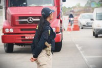 Rio Real/BA: PRF prende na BR-101 homem embriagado por violência contra a mulher