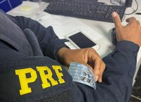 Sergipe: PRF flagra dois motoristas portando comprimidos de "rebites"