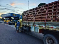 MERCADORIA SEM NOTA FISCAL: PRF/SE flagra motorista transportando carga sem documentação