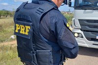 Cristinápolis/SE: PRF flagra um caminhoneiro cometendo crime contra o meio ambiente