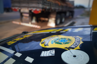 PRF flagra caminhoneito com “rebites” em São Cristóvão