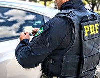 Itabaiana/SE: PRF flagra motorista dirigindo com CNH suspensa