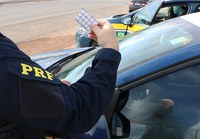 São Cristóvão/SE: PRF flagra caminhoneiro portando "rebites" na BR-101