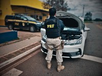 Nossa Sra. do Socorro/SE: PRF recupera, na BR-235, veículo roubado na Bahia