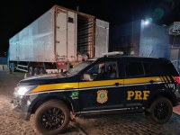PRF apreende carga de cigarros sem nota fiscal