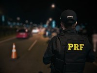 INABILITADO: PRF flagra condutor sem CNH dirigindo na BR-101