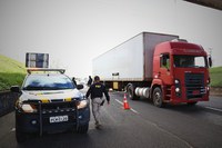 Itabaiana/SE: PRF flagra condutor inabilitado dirigindo na BR-235