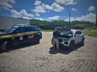 Rosário do Catete/SE: Polícia Rodoviária Federal recupera automóvel roubado