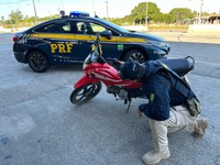 Santa Luzia do Itanhy/SE: PRF flagra menor conduzindo motocicleta