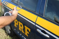 BR-101: PRF detém foragido da justiça em Malhada dos Bois/SE