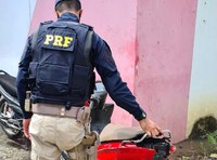 Cedro de São João/SE: PRF recupera na BR-101 ciclomotor adulterado