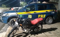 Estância/SE: PRF detém inabilitado alcoolizado trafegando com motocicleta roubada
